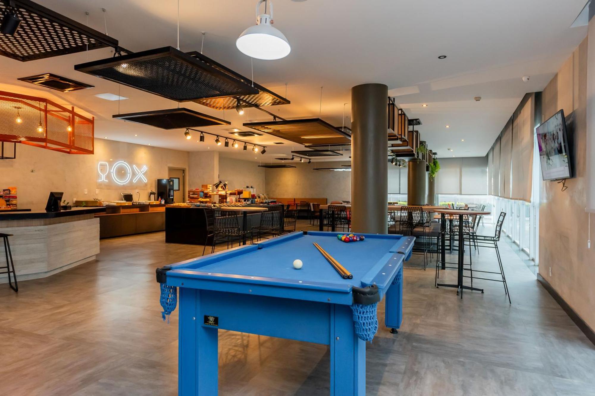 Отель Ibis Vitoria Aeroporto Экстерьер фото